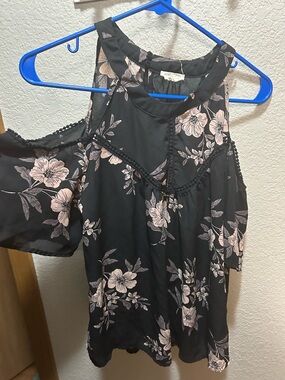 Sienna Sky Black Cold-Shoulder Top with Light Pink Floral Print